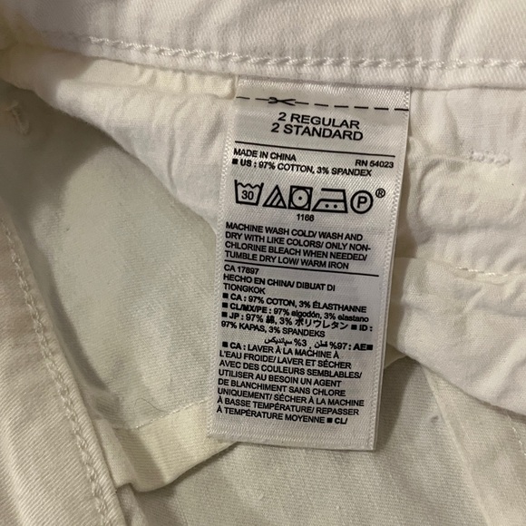 Stylish Men's Cream Chinos - Picture 8 of 9